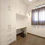 Fn * Monolithos