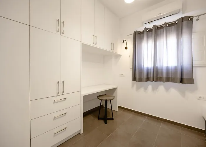 Fn * モノリソス